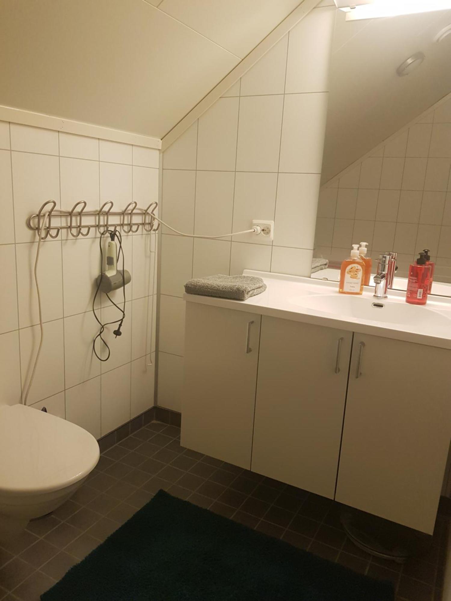 2 Bedrooms Apartment In Sommaroy Island Тромсё Номер фото